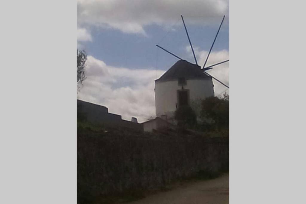 Páteo da Memória Casa do Pintor Vila Quinta do Anjo Exterior foto